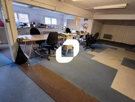 location local d'activités 110 m²