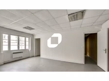 location local d'activités 430 m²