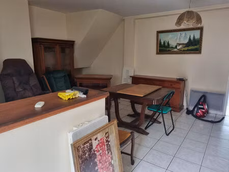 vente maison 7 pièces  141.85m²  pomas