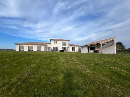 maison contemporaine familiale - prestations haut de gamme et technologie récente
