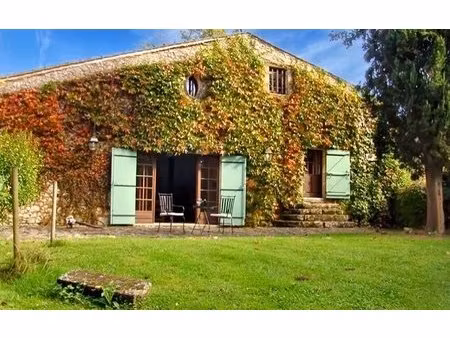 superbe propriété en bord de la rivière dordogne