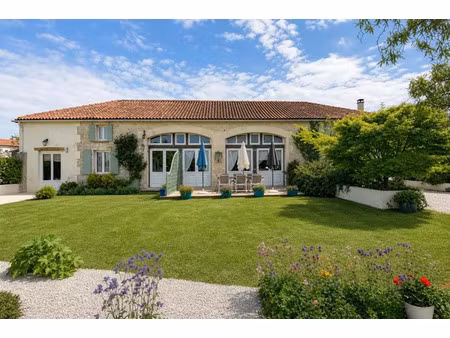 vente maison 7 pièces 201 m² à bresdon (17490)  280 000 €