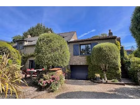 charmante ferme du xviième rénovée sur beau jardin arboré