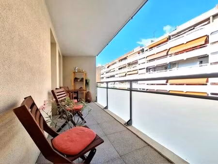 appartement 3 pièces de 70 m² à marseille