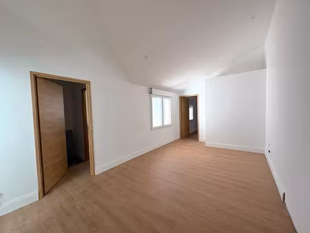 location appartement 2 pièces 36 m² à aire-sur-l’adour (40800)