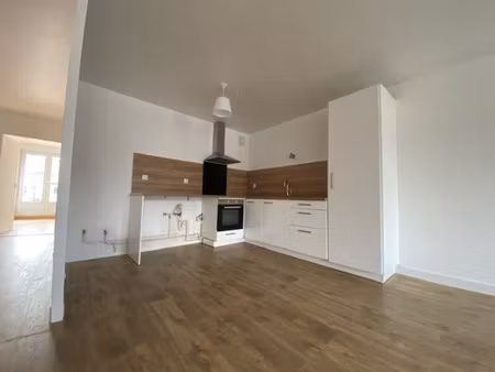 location appartement 3 pièces 87m²