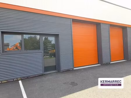 location local d'activités 160 m²