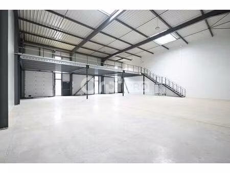 location local d’activités villefontaine 38090 443m² à 2670m²