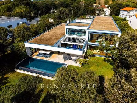 vente maison piscine à royan (17200) : à vendre piscine / 438m² royan