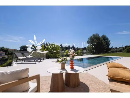 vente maison 6 pièces 220 m² antibes (06600)