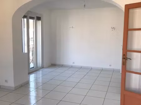 location appartement 3 pièces 90 m² à perpignan (66000)