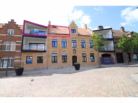 recent appartement met 2 slaapkamers  terras en garage