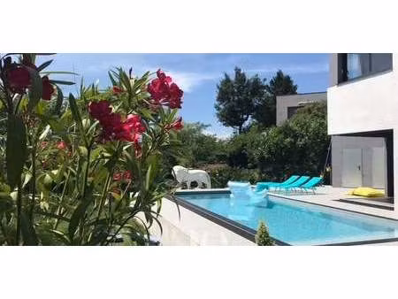 maison avec piscine et jardin rillieux-la-pape (69)