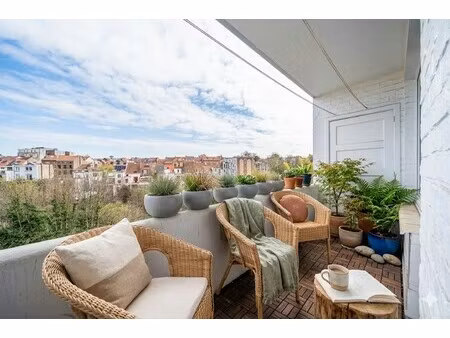 appartement te koop in schaarbeek met 2 slaapkamers