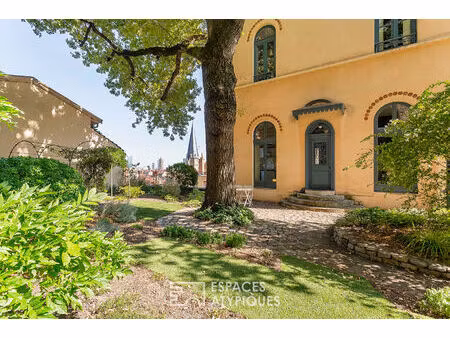 appartement d'exception avec jardin de 300m² en plein coeur du vieux-lyon
