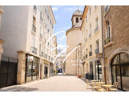 vente appartement 4 pièces 98m2 grenoble 38000 - 275000 € - surface privée