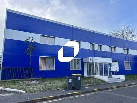 vente entrepôt acheres 78260 2194m²