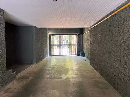 vente parking 13m2 marseille 8eme (13008) - 40000 € - surface privée