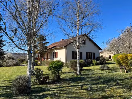 vente maison 7 pièces 180 m² à sergeac (24290)  364 000 €