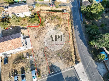 gabian  terrain constructible 627 m2