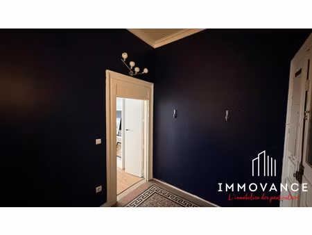 t3 / exclu / ecusson