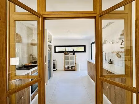 maison de luxe en vente à lattes  france