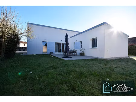 vente maison 5 pièces 145.4 m² à saint-aignan-grandlieu (44860)  369 000 €