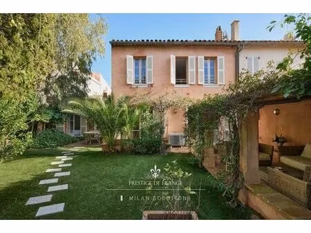 maison de luxe de 192 m2 en vente saint-tropez  provence-alpes-côte d'azur