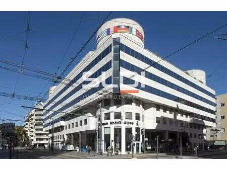 vente bureaux 135 m² à 3 030 m²