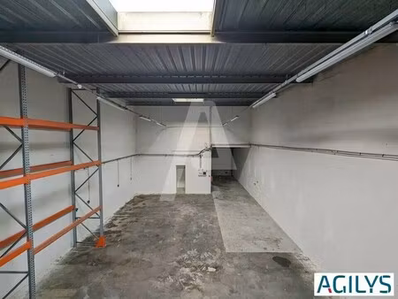 location local d'activités 279 m² à 837 m²