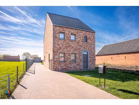 huis te koop in wuustwezel met 2 slaapkamers