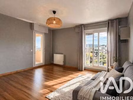 vente appartement t1 bord de mer à hyères (83400) : à vendre t1 bord de mer / 30m² hyères