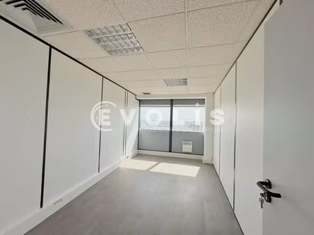location bureaux 676 m²