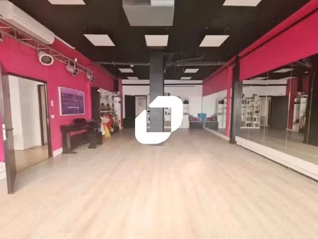 location commerce boulogne billancourt 92100 282m²