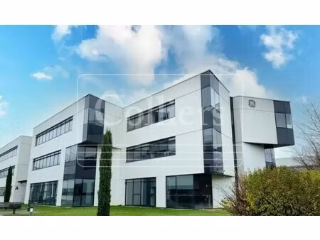 location bureaux 178 m² à 3 939 m²