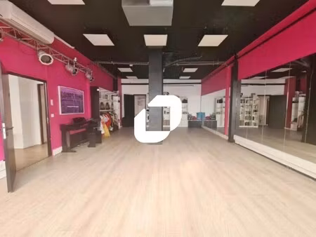 location commerce boulogne billancourt 92100 282m²