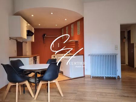 location appartement 4 pièces 80m2 grenoble 38000 - 1387 € - surface privée