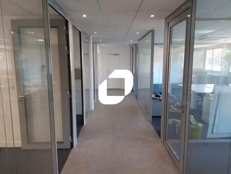 location bureaux 150 m²