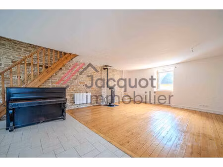 maison de village ? secteur lons sud