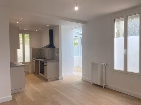 location maison 3 pièces  56.25m²  saint