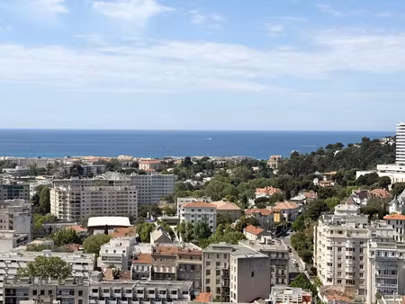 location appartement 1 pièces 28m2 marseille 8eme (13008) - 980 € - surface privée