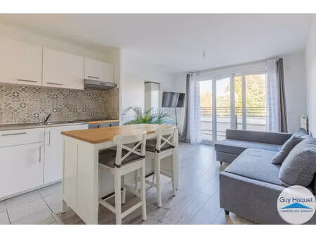 athis mons : appartement 2 pièces (37 25 m²) à vendre avec balcon et parking