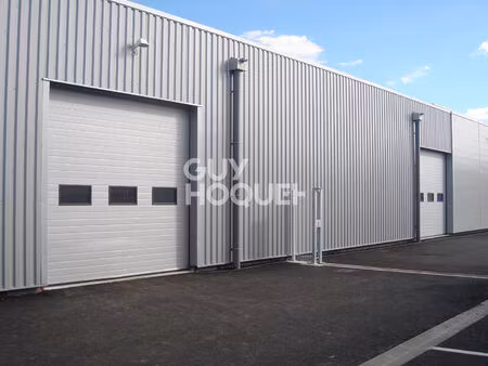 locaux a louer 200 m2 /300 m2