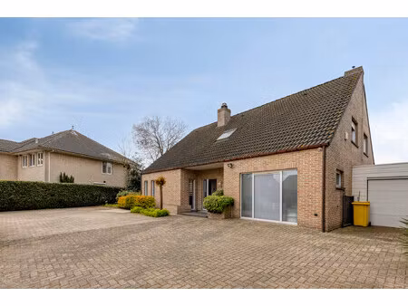 huis te koop in hoogstraten met 4 slaapkamers