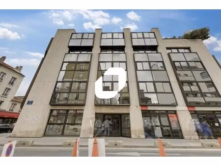 location bureaux 209 m²