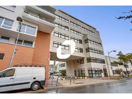 location bureaux 324 m²