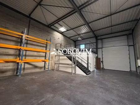 location local d’activités brignais 69530 197m²