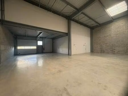location local d’activités creteil 94000 530m² à 1066m²