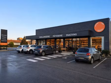 local professionnel à vendre lucon 2 pièce(s) 251m2 481 500€