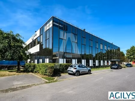 location local d'activités 2 882 m²